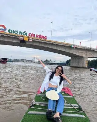 Thuê xe 7 chỗ đi cần thơ